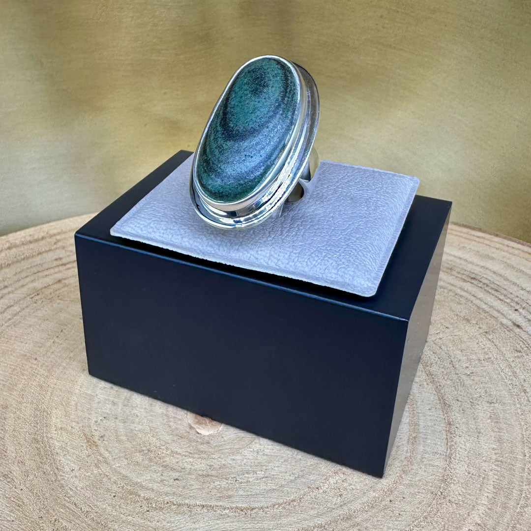 Agot Costa Rican Design Handcrafted Sterling Silver 925 & Dark Green River Rock Ring Size 8